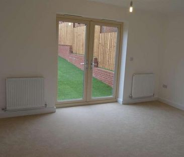 Sundew Avenue, Featherstone, WF7 - Photo 1