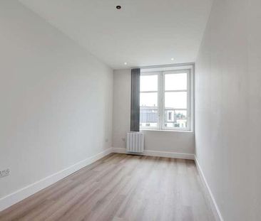 Centrum House, Station Road, Egham, TW20 - Photo 1