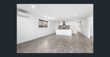 Spacious Family Living with Modern Comforts - Photo 3