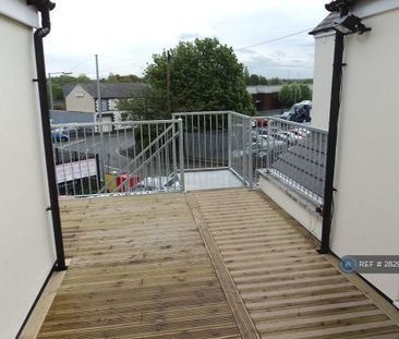 2 bedroom flat to rent - Photo 3