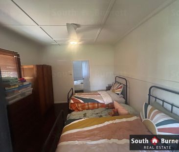 Renovated 2 Bedroom Home - Photo 3