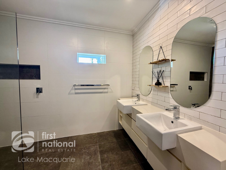 138 The Boulevarde, Toronto NSW 2283 - House For Rent | Domain - Photo 5