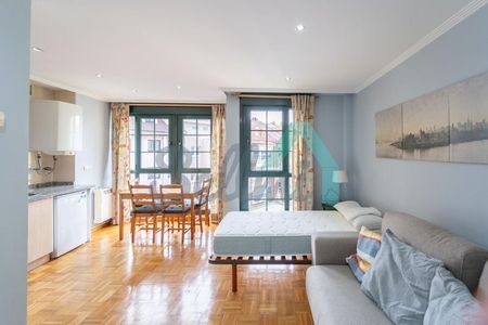 Alquiler de estudio en Calle Azcárraga - Photo 3