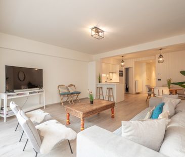 Stijlvol gemeubeld appartement in hartje centrum op de Lippenslaan - Foto 2