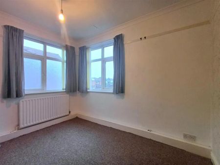 Alderson Drive, Doncaster - Photo 3