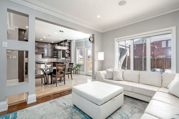 For Lease - 5447 Freshwater Drive, Mississauga, Ontario - Photo 1