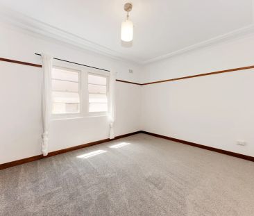Three Bedroom Haven In Sought After Location - Photo 5