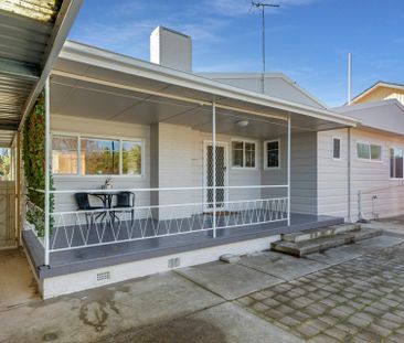 Close To The CBD of Wodonga - Photo 2