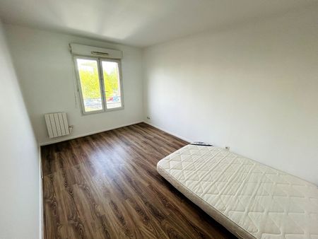 Location appartement 3 pièces, 58.00m², Roissy-en-Brie - Photo 2