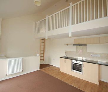 St Martins Court, Derbyshire, Church Gresley, DE11 - Photo 3