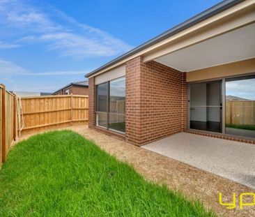 Modern 3-Bedroom Family Home in a Quiet Clyde Location - Photo 1