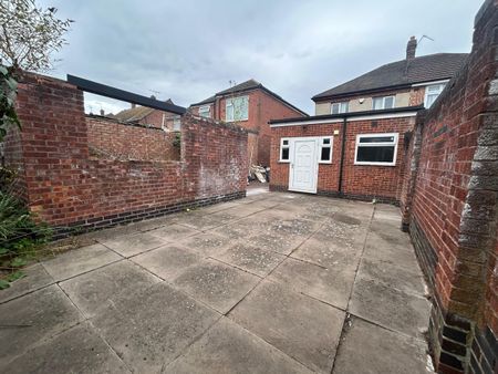 3 Bed Semi-Detached House, Glencoe Avenue, LE4 - Photo 5