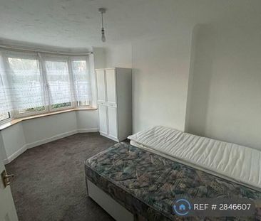 2 bedroom semi-detached house to rent - Photo 3