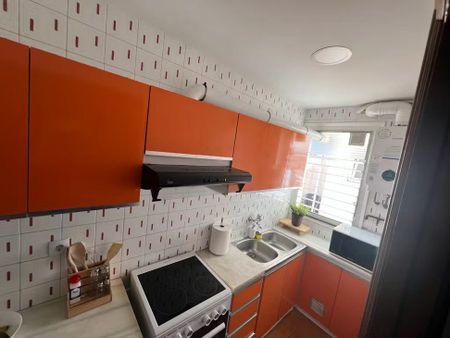 Carrer del Comerç, L'Hospitalet de Llobregat, Catalonia 08902 - Foto 3