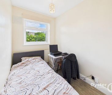 4 bedroom semi-detached house to rent - Photo 3