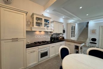 via santermete, 70, Forte dei Marmi, Tuscany 55042