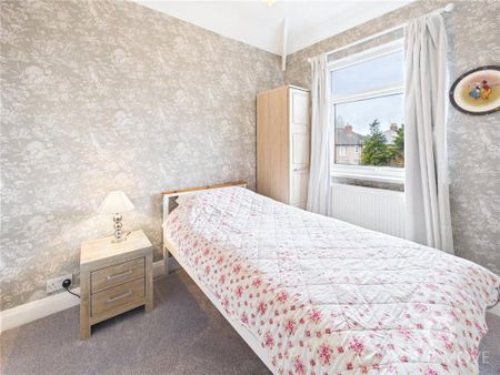 2 bedroom semi-detached house to rent - Photo 4