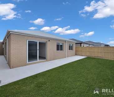 39 Keystone Drive, Sunbury, Vic 3429 - Photo 2
