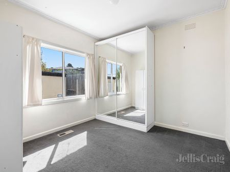 1/3 Rae Street, Templestowe Lower - Photo 3