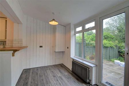 Tanners Lane, Haslemere, Surrey, GU27 - Photo 4