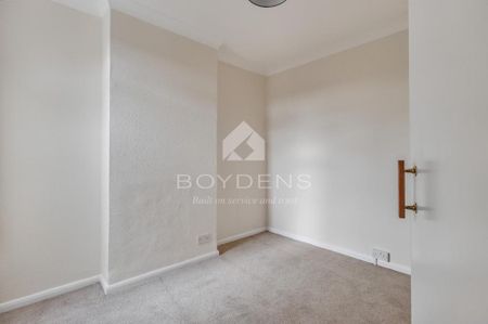 2 bedroom end of terrace house to rent - Photo 3