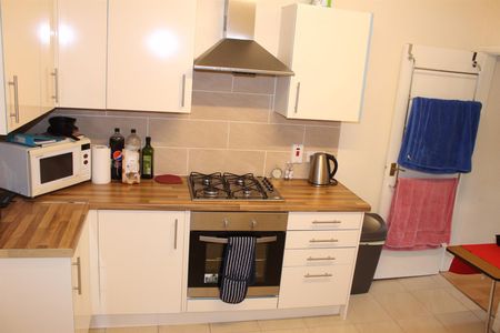 West End Road, High Wycombe - Photo 5