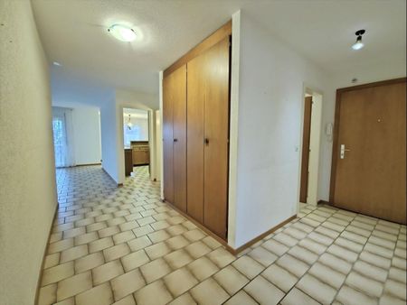 Magnifique appartement 4.5 pièces avec balcon et vue montagne à Laténa - Photo 5