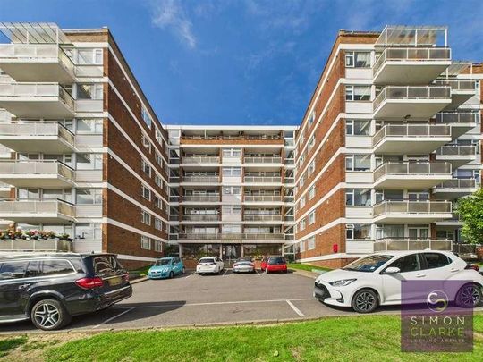 Regents Park Road, Finchley Central, N3 - Photo 1