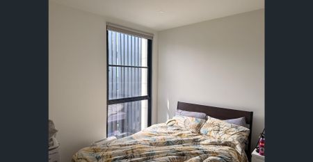 Beautiful Townhouse in Oakhill Estate, Reservoir - Photo 4