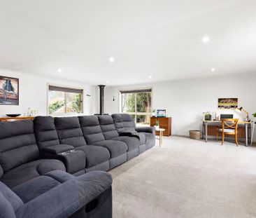 3 Groves Street, Trentham. - Photo 2