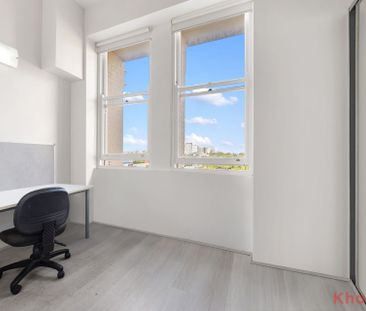 Renovated Loft with Air Conditioning at the heart of Broadway - Photo 2