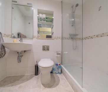 1 bedroom flat to rent - Photo 6