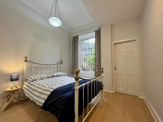 3 bedroom flat to rent - Photo 1