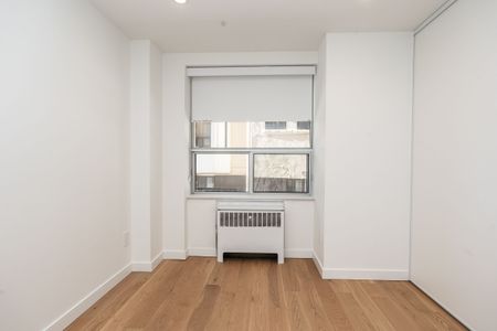 99 Tyndall Avenue - Photo 2