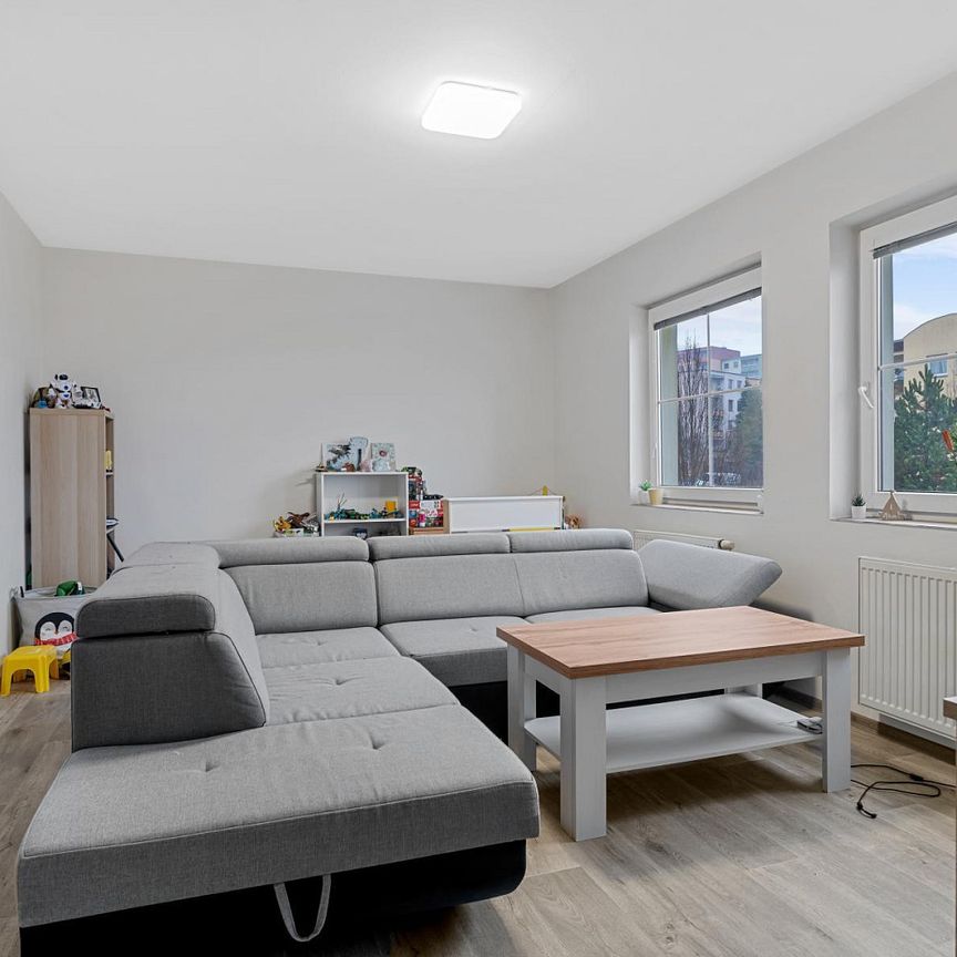 Pronájem bytu 2+1 51 m² - Photo 1