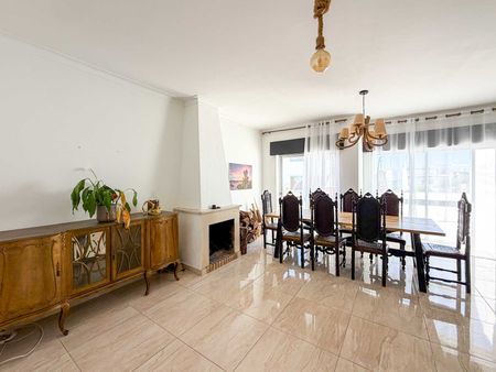 Apartamento T3 Duplex para Arrendamento Anual em Portimão - Foto 5