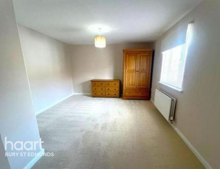 4 bedroom terraced house to rent - Photo 3