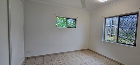 2 bedroom Semi-detached Unit - Photo 3
