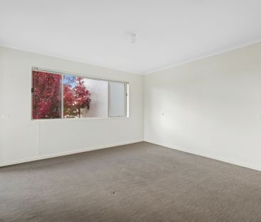 One Bedroom Townhouse! - Photo 6