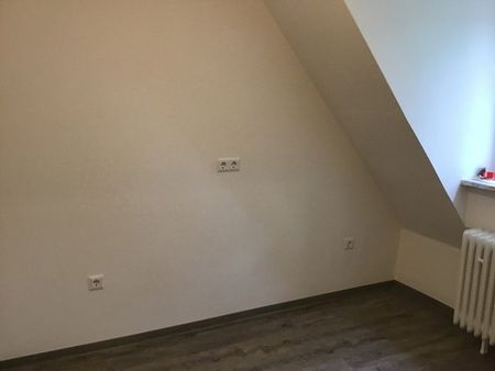 Nette 1,5-Zimmer-DG-Wohnung - Foto 3