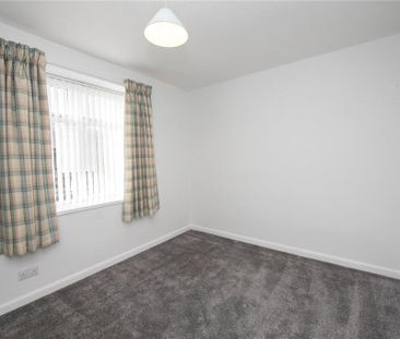 2 bedroom semi-detached house to rent - Photo 2