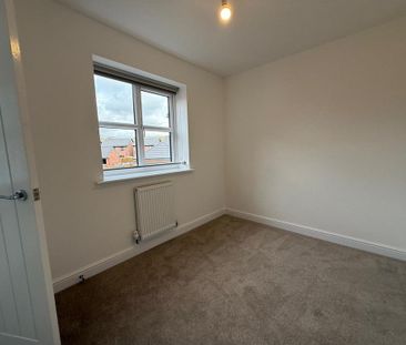 3 bedroom semi-detached house to rent - Photo 6