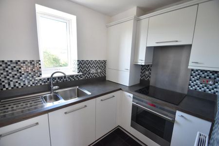2 bedroom flat to rent - Photo 4