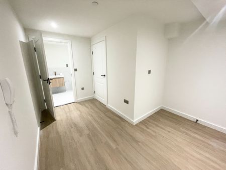 2 Bed Flat, Great George Street, LS1 - Photo 2