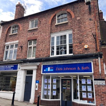 Small Flat, St. Johns Hill, Shrewsbury, SY1 1JQ - Photo 4