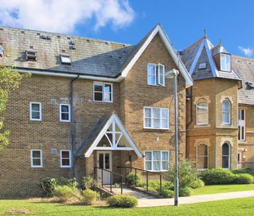 John Barter House, Church Close, Hounslow, TW3 - Photo 2