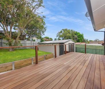 Freshly Renovated Coastal Home - Lawn Maintenance Included - Photo 5