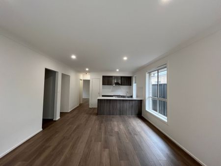 Brand New 3 Bedroom Property in Evanston Gardens - Photo 4