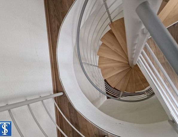 2 Zimmer Wohnung über 3 Etagen - Photo 1