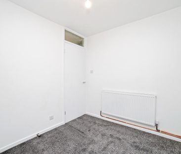 2 bedroom detached bungalow to rent - Photo 3